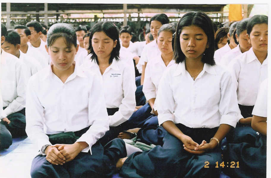 Cambodian New Genius Generations are Concentrating 
        to Gain Wisdom